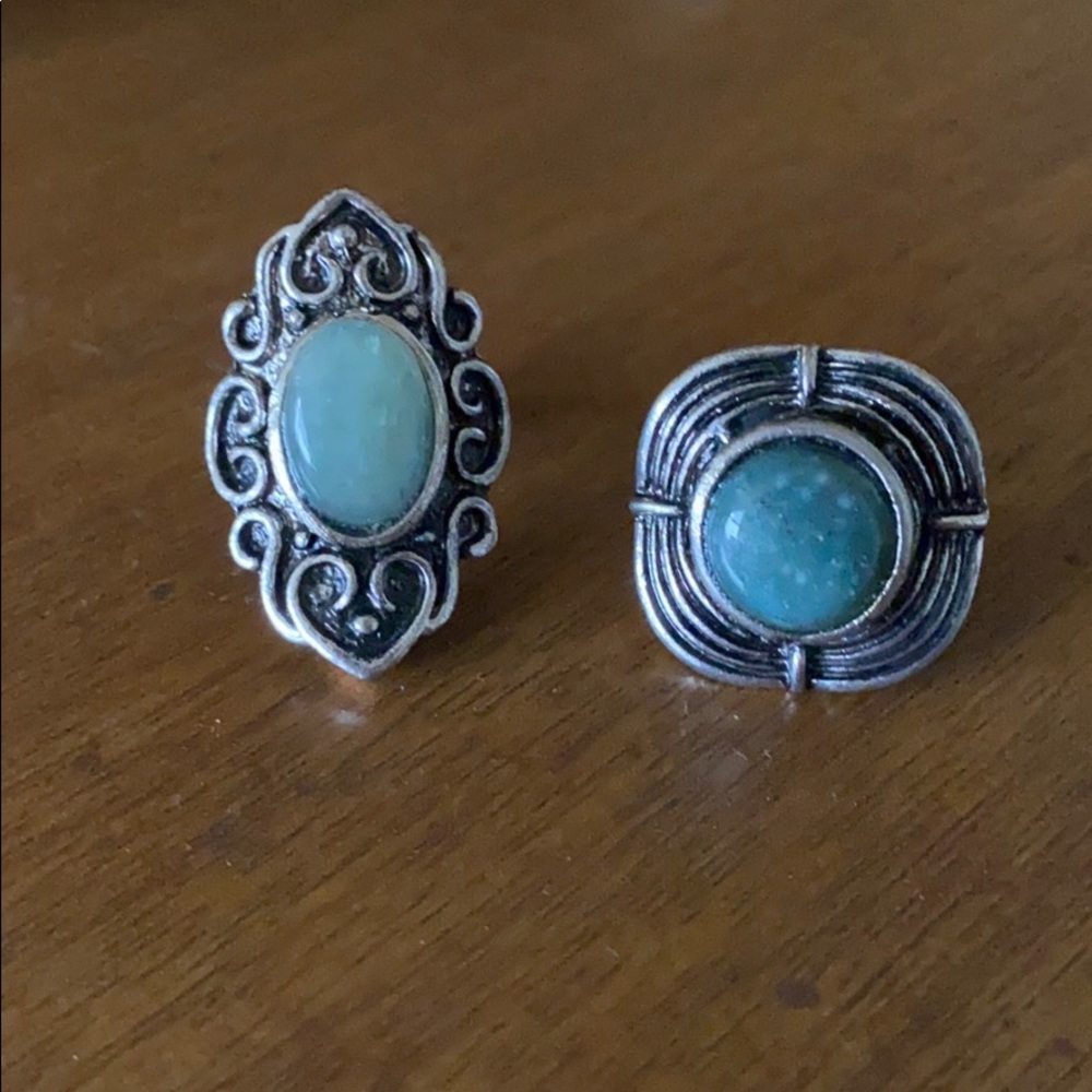 🦋 2 Adjustable stone rings